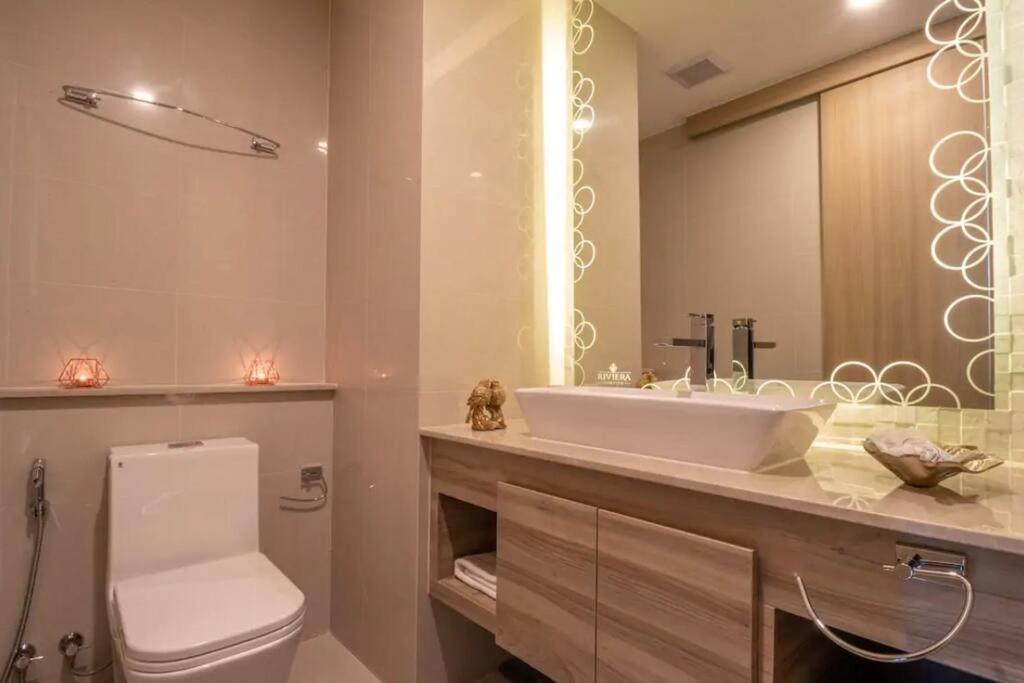 The Riviera Jomtien Apartment Exterior photo